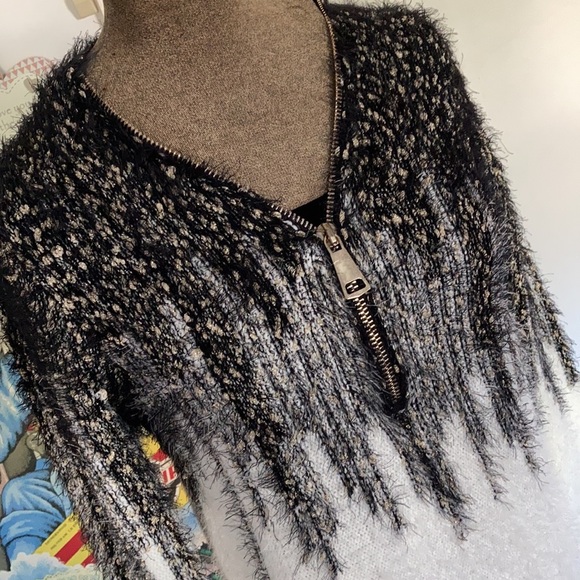 🔅host pick🔅Stunning glamorous Jumper by Beautie - Picture 2 of 13